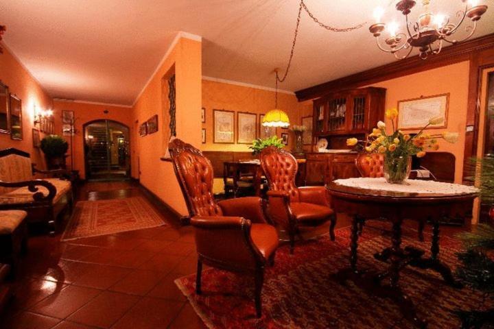 Hotel Arnaldo Aquila D'Oro Рубиера Екстериор снимка